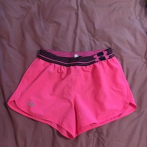 Under Armour - womens pink shorts - small